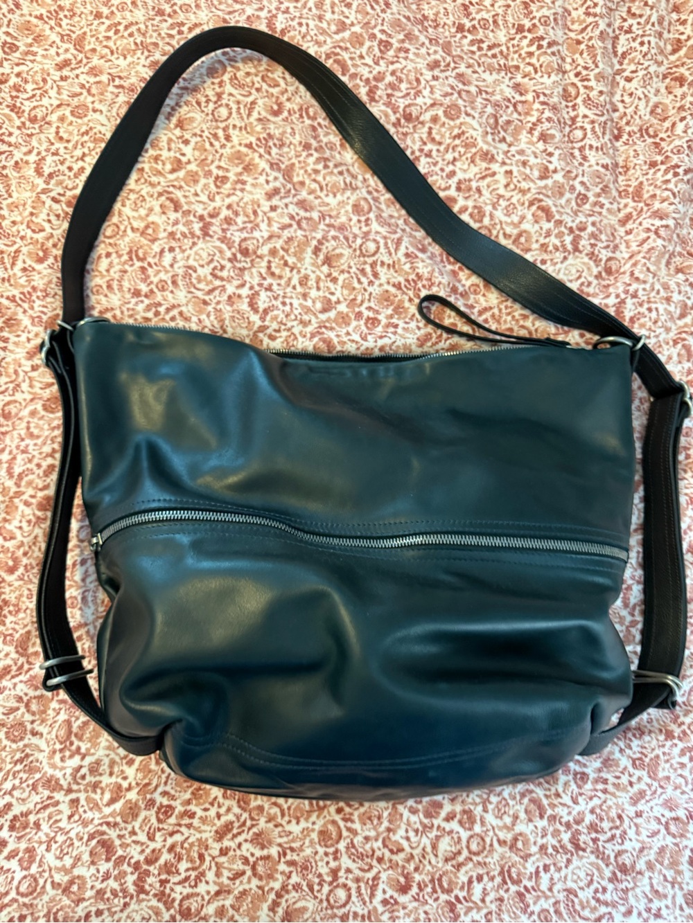 Rough & Tumble Large City Safari in Alaska with clip on strap